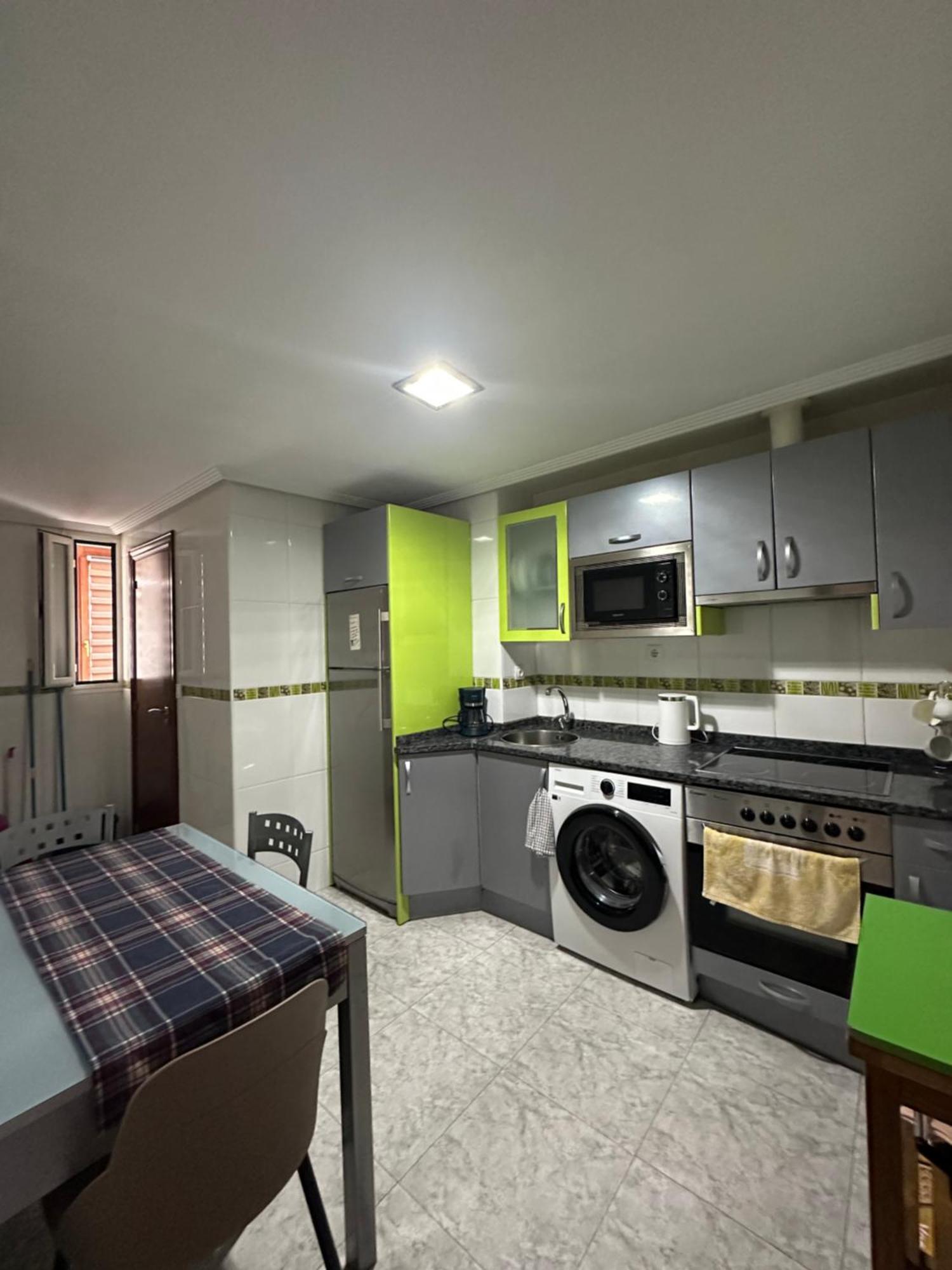 Apartamento Kalea Corazon Urbano Βιτόρια-Γκαστέις Εξωτερικό φωτογραφία
